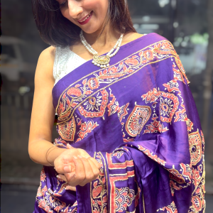 Indus Elegance – Rooted in Ajrak legacy with modern grace