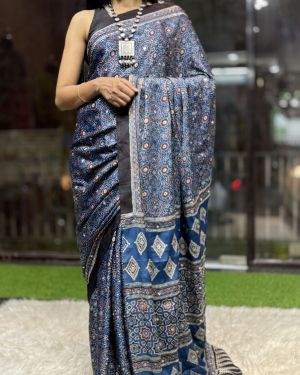 Ruhani Ajrak – Soulful handblock beauty with delicate pitta accents