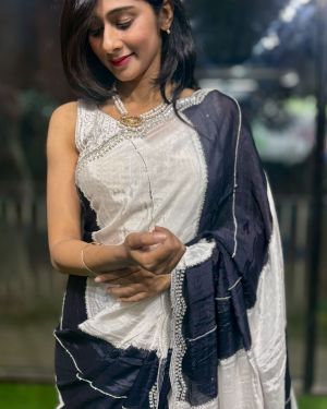 Midnight Monochrome Muse – Pure Chinnon Digital Stripe Saree 🖤🤍✨