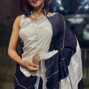 Midnight Monochrome Muse – Pure Chinnon Digital Stripe Saree 🖤🤍✨